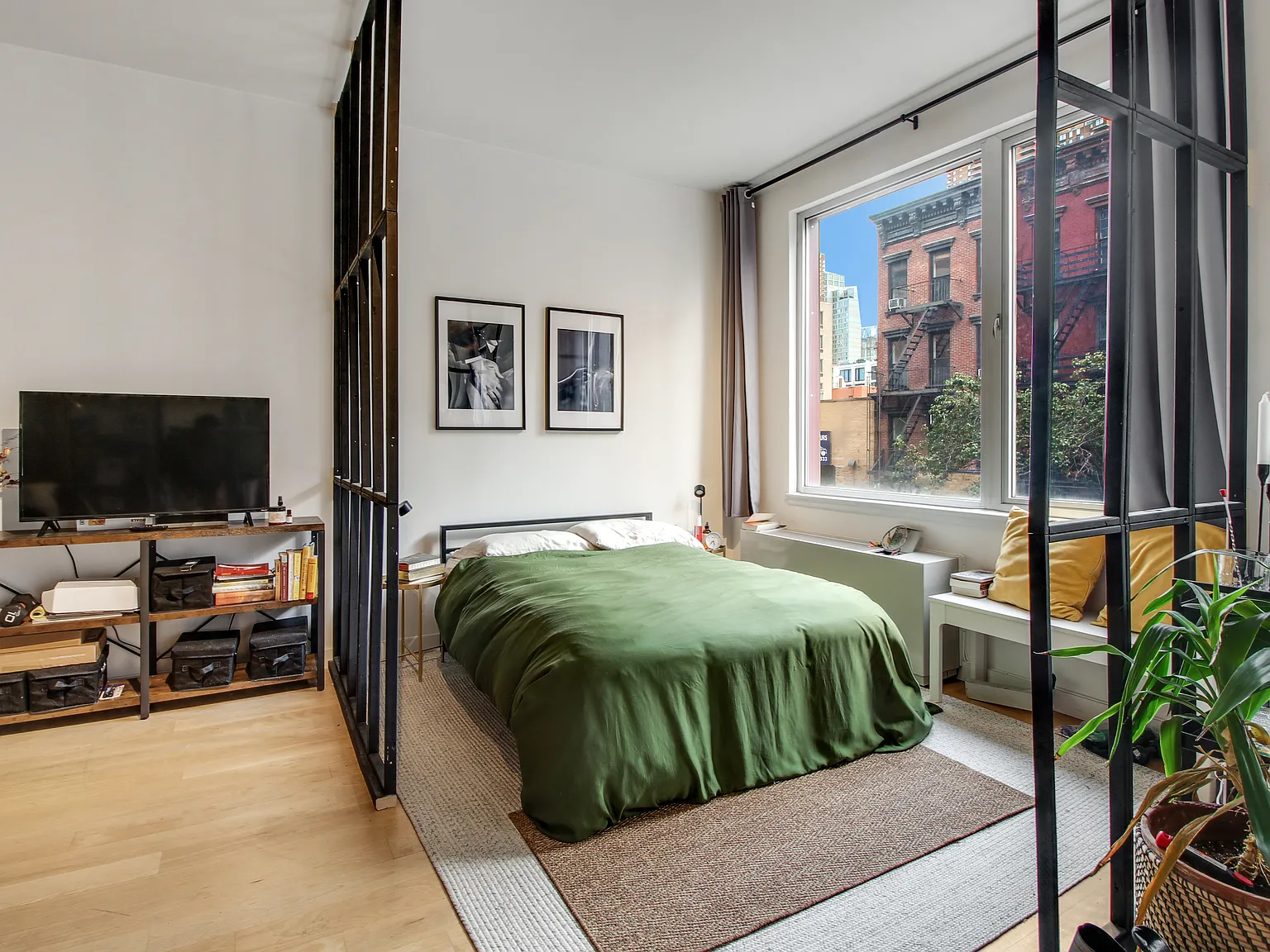 517 West 46th Street — Photo 3