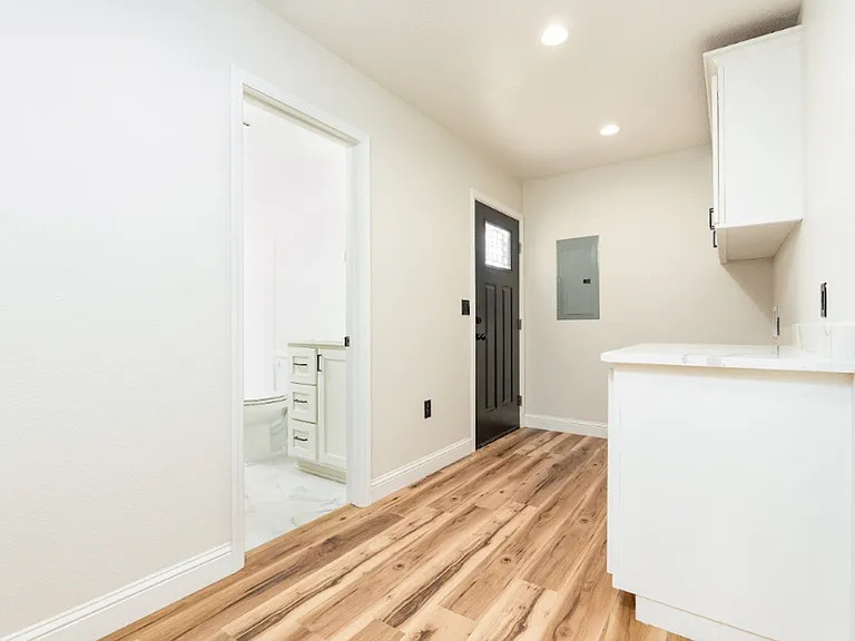 128 Chisum Dr — Photo 10
