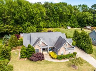 5909 Rounder Ln, Holly Springs, NC 27540