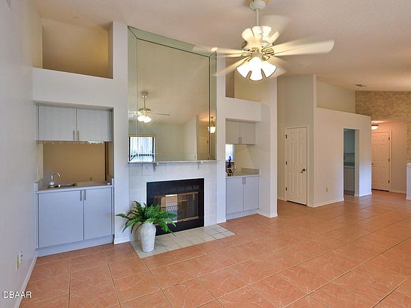 4th image of 4023 N Waterbridge Cir