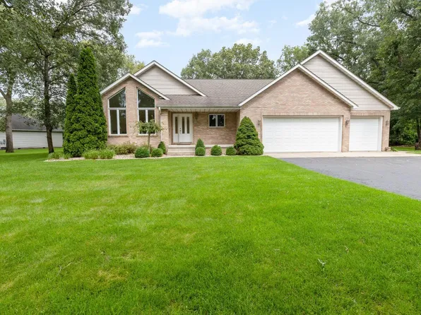 3938 Still Meadow Dr, Wheatfield, IN 46392