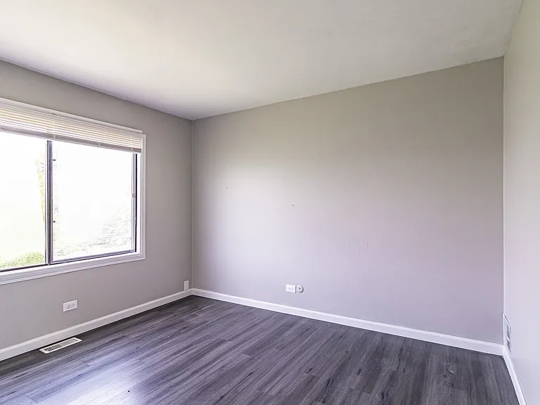 4239 Continental Dr — Photo 10