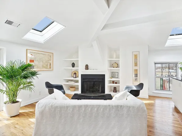 174 Pacific St APT 4D, Brooklyn, NY 11201