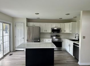2016 Miller St, Whitehall, PA 18052