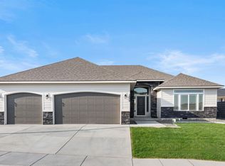3338 S Young St, Kennewick, WA 99338