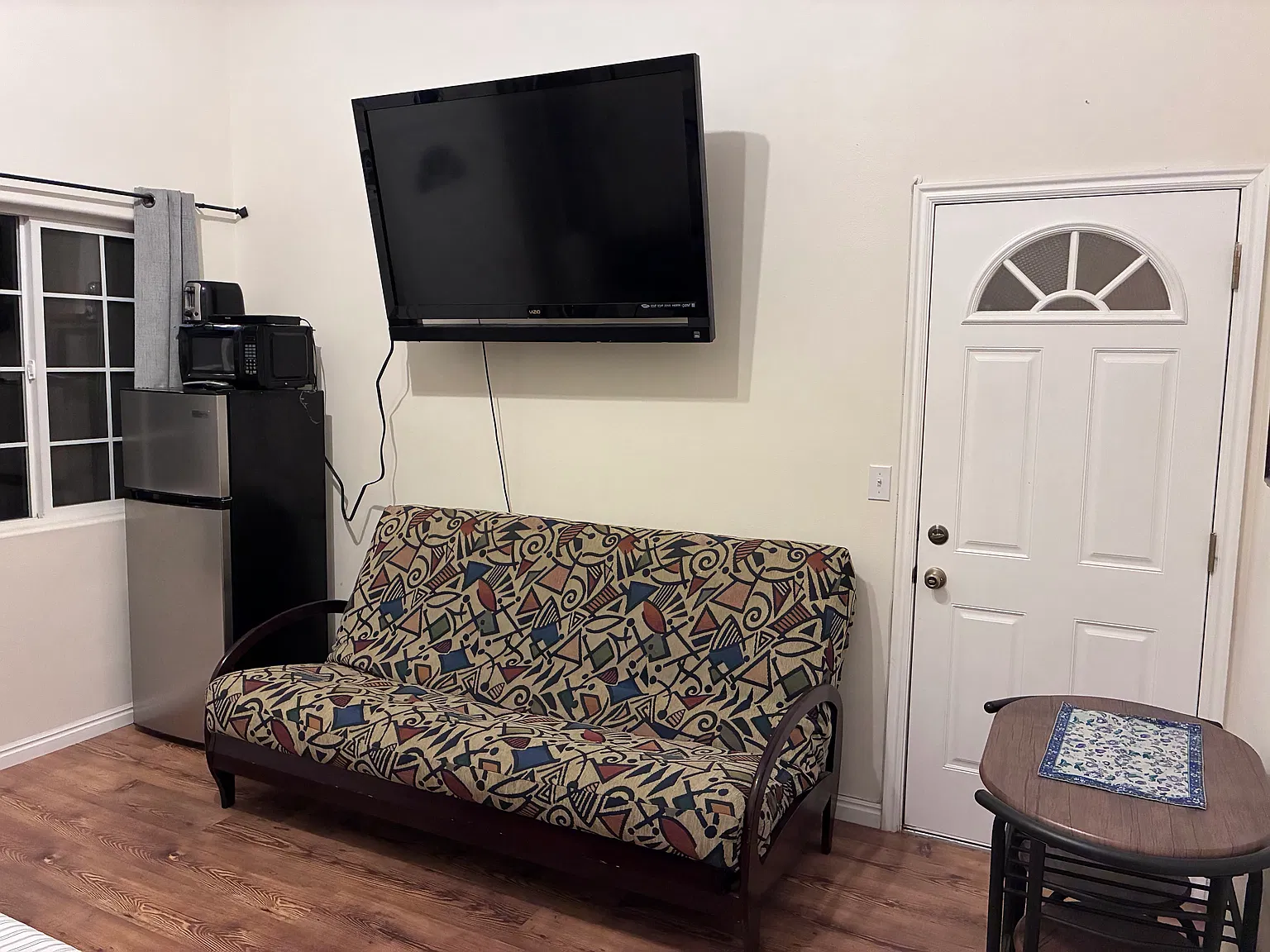 Studio, 285 sqft, $850 — Photo 3
