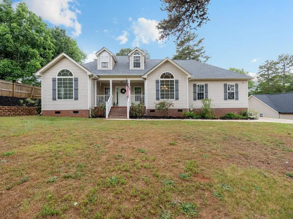 203 Stanley Dr, Greenville, SC 29611