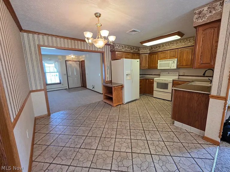 7500 Quarry Rd #C — Photo 20