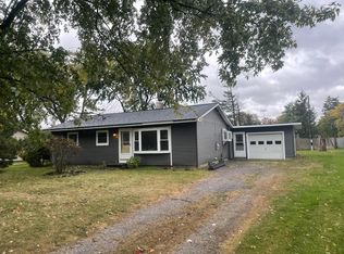9 Christy Pkwy, Honeoye Falls, NY 14472