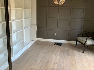 4190 Oak Tree Cir, Rochester, MI 48306