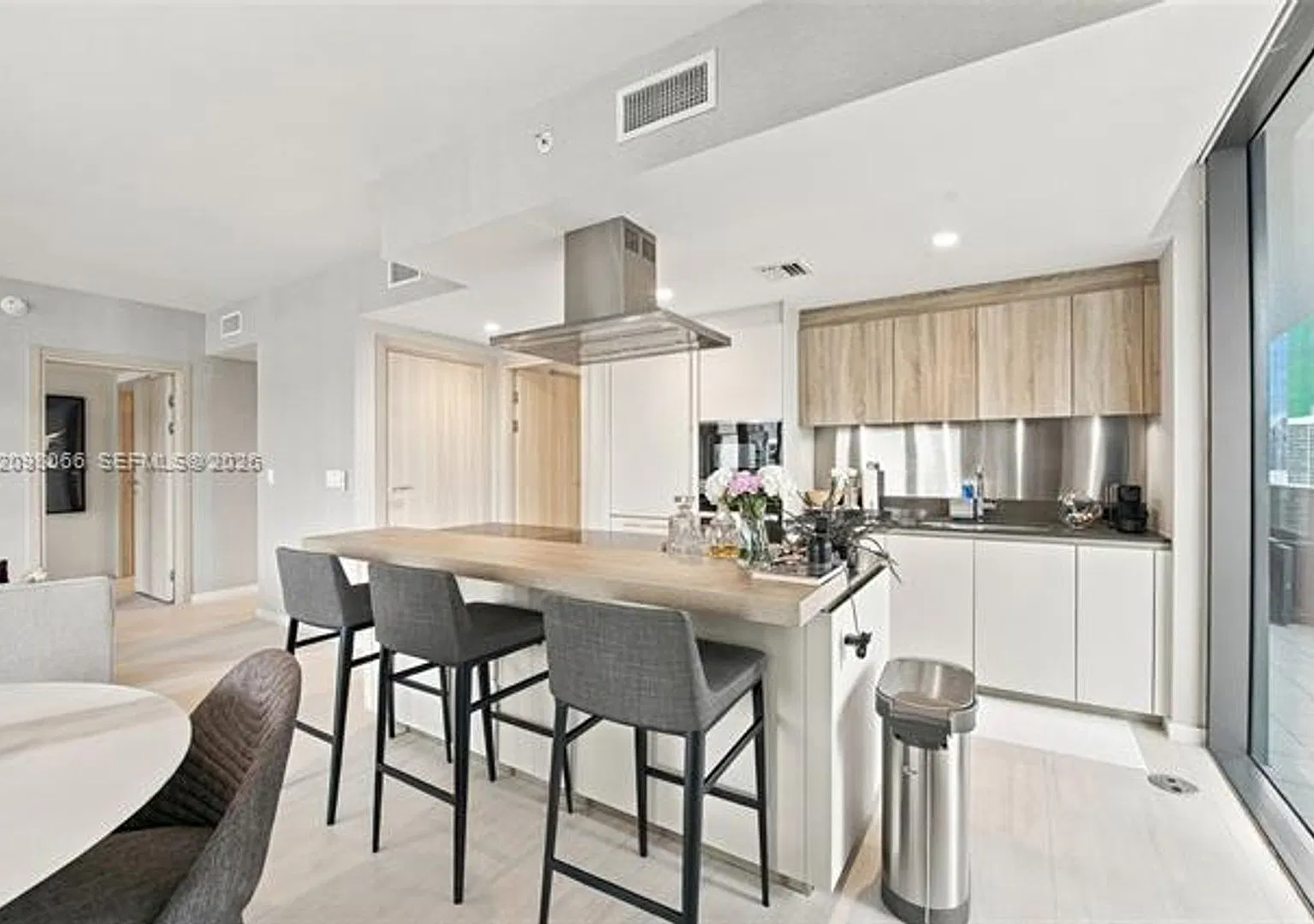 1000 Brickell Plz cu-3401, Miami, FL 33131 — Photo 1
