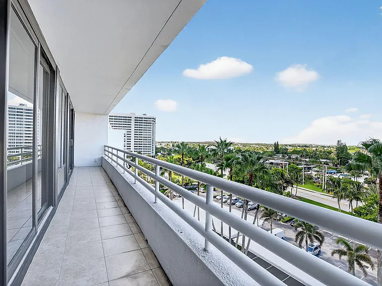 1500 S Ocean Blvd #704 — Photo 45