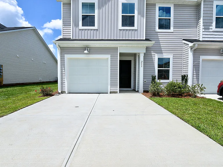 211 River Birch Ln — Photo 1