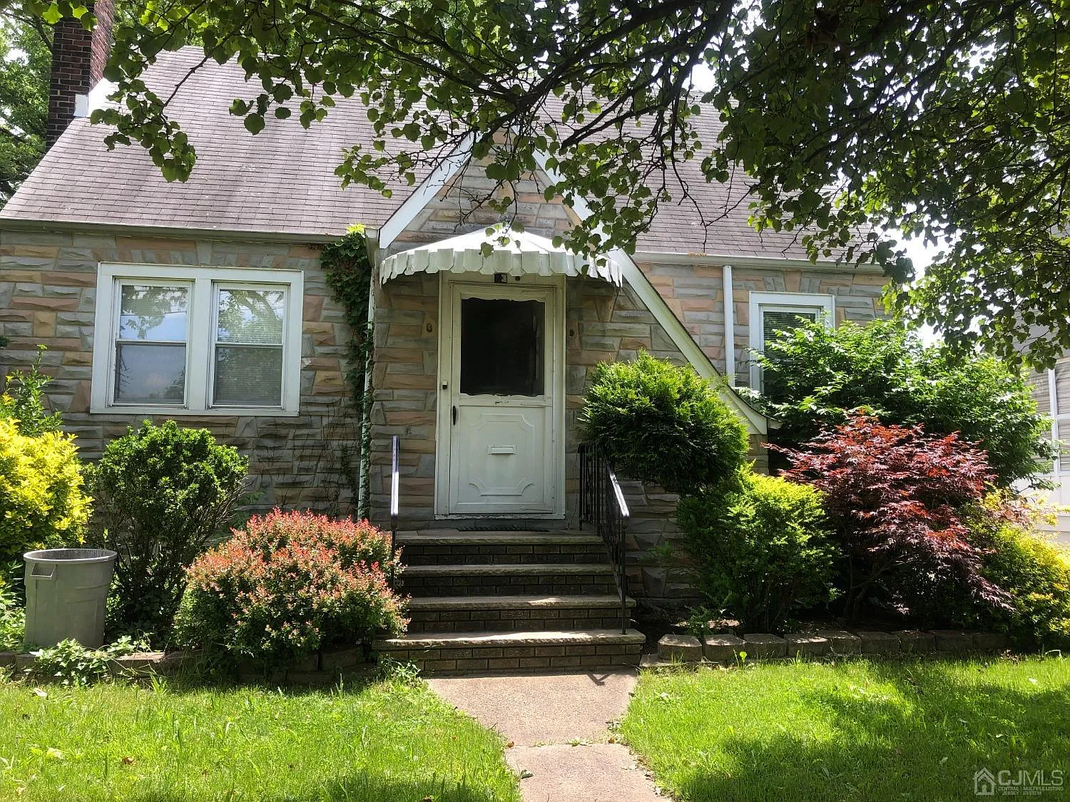 18 Cypress St photo 1