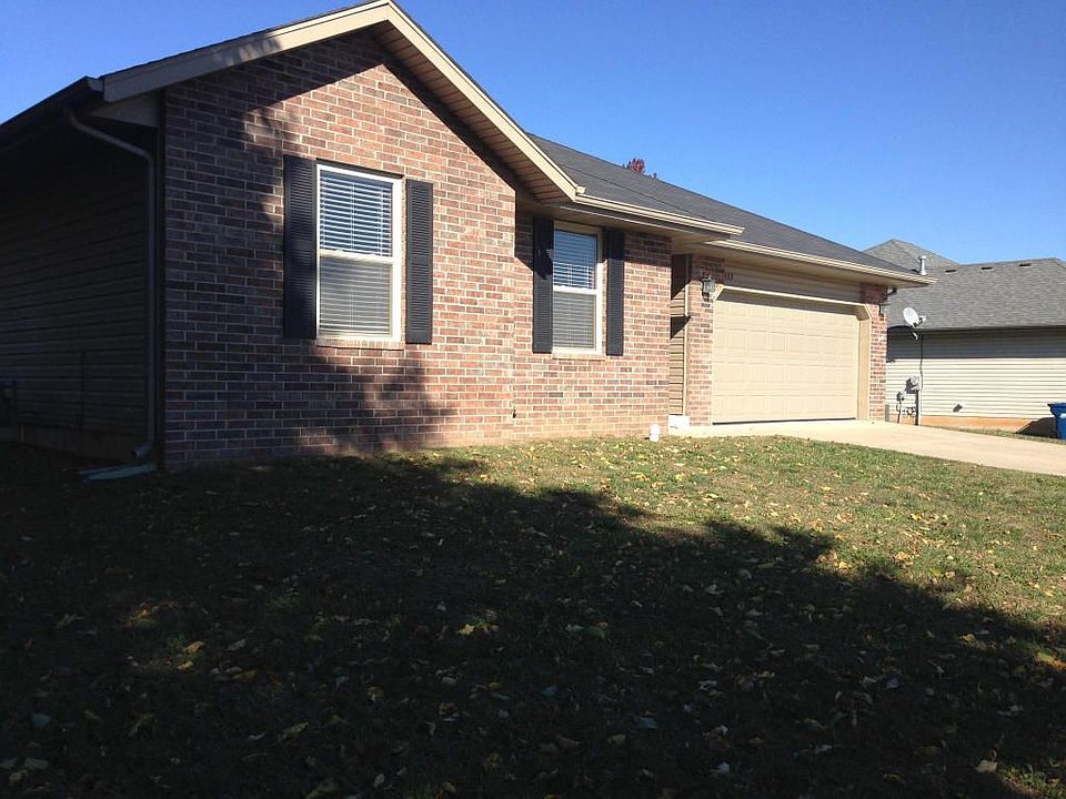 1st image of 409 Southview St