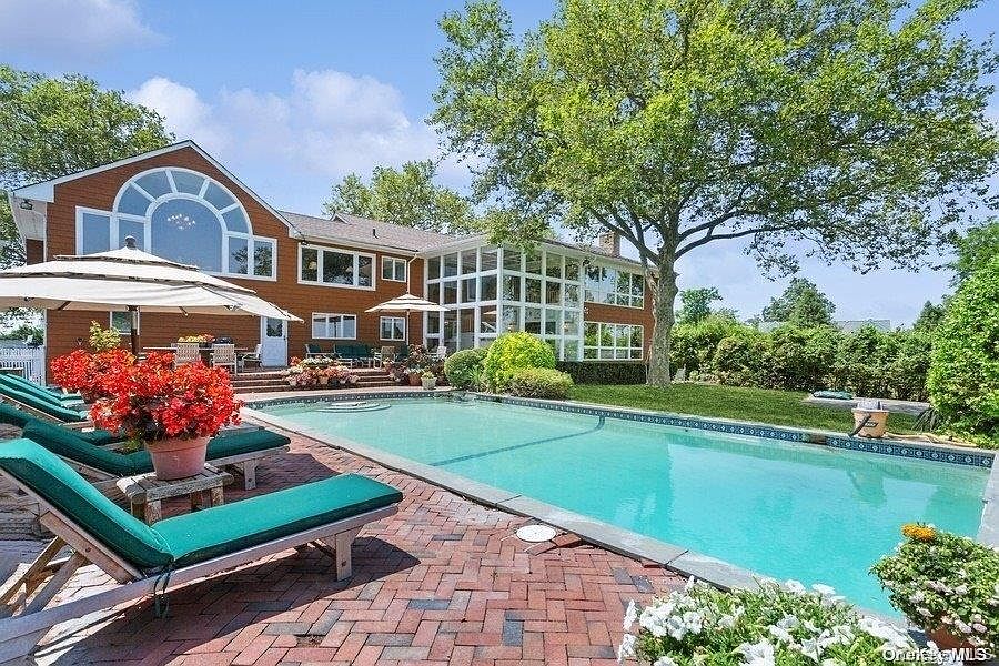 1st image of 30 Thixton Drive
