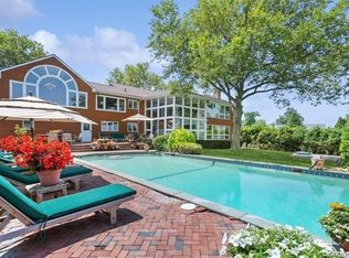 30 Thixton Drive, Hewlett Harbor, NY 11557