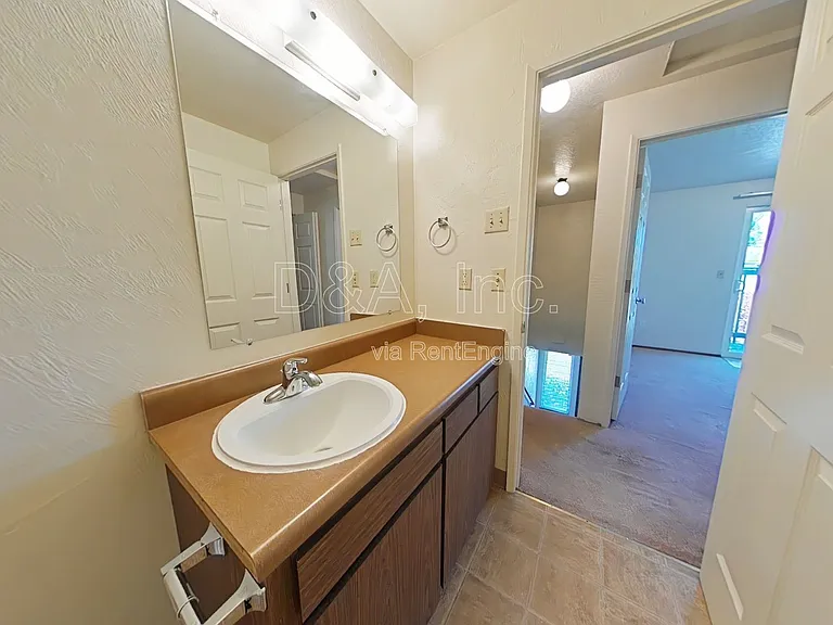 2563 SW Pickford St #A — Photo 10