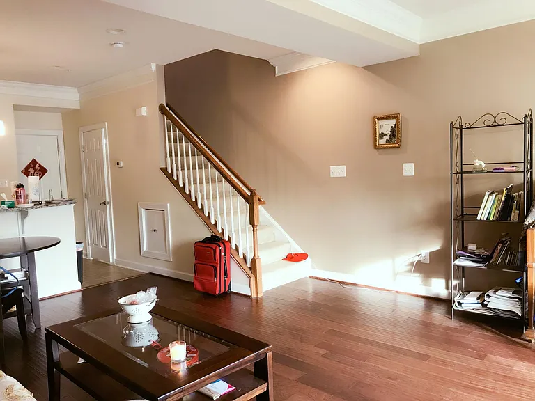 260 Urban Ave #260 — Photo 5