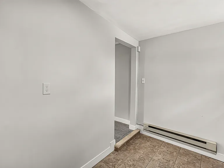243 E 2nd St #5 — Photo 8