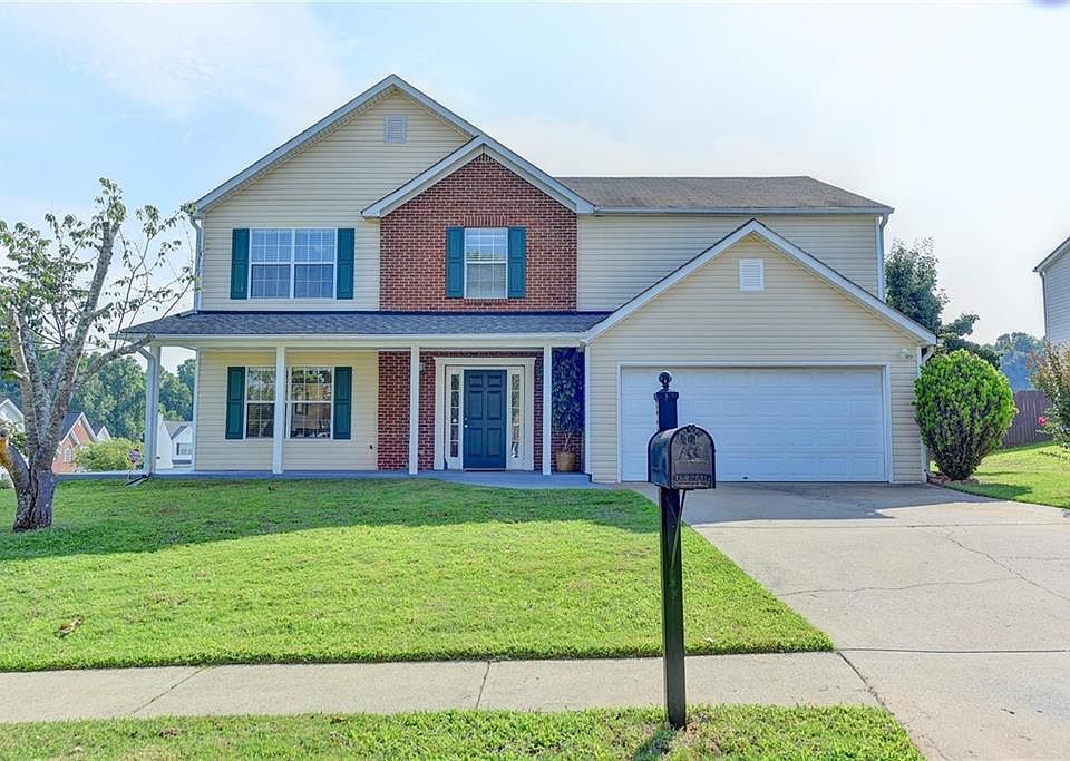 1st image of 561 Sydney Walk Ln