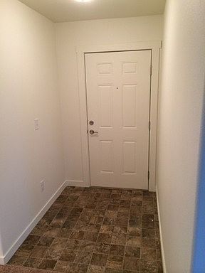 3rd image of 1017 SE 12th Ave APT 205