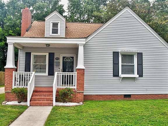 2nd image of 2953 Argonne Ave