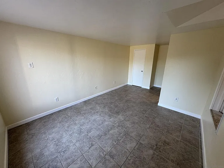 1618 Missouri St — Photo 16