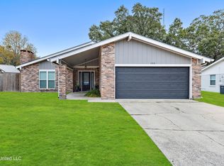 103 Leigh Cir, Ocean Springs, MS 39564
