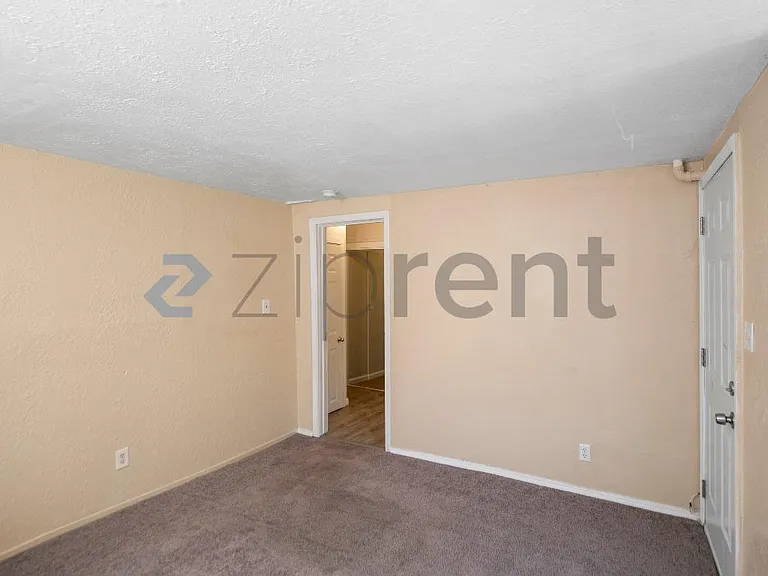 1613 Pomona Ave — Photo 13