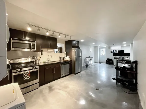 2039 W Erie St, Chicago, IL
