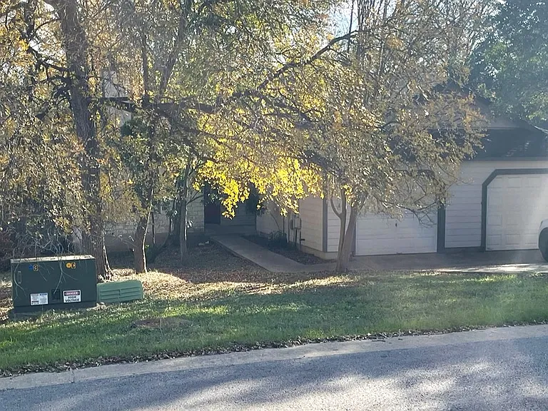 212 Sailmaster St #A — Photo 21