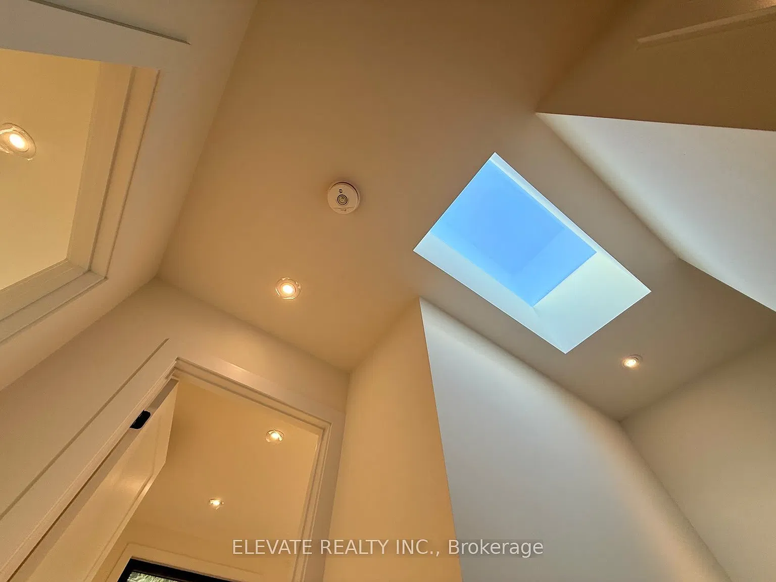 2 bed, $2,195 — Photo 3
