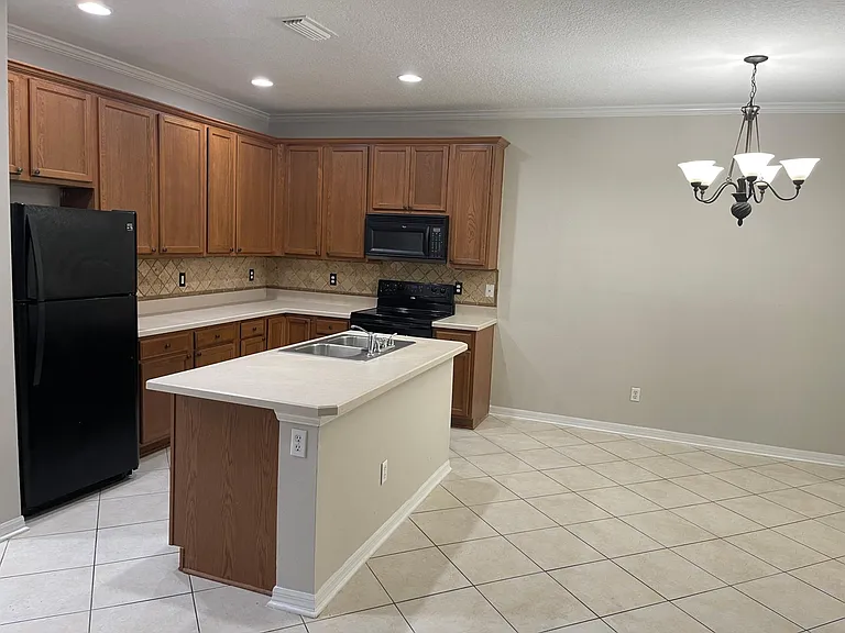 5291 Brighton Park Ln — Photo 6
