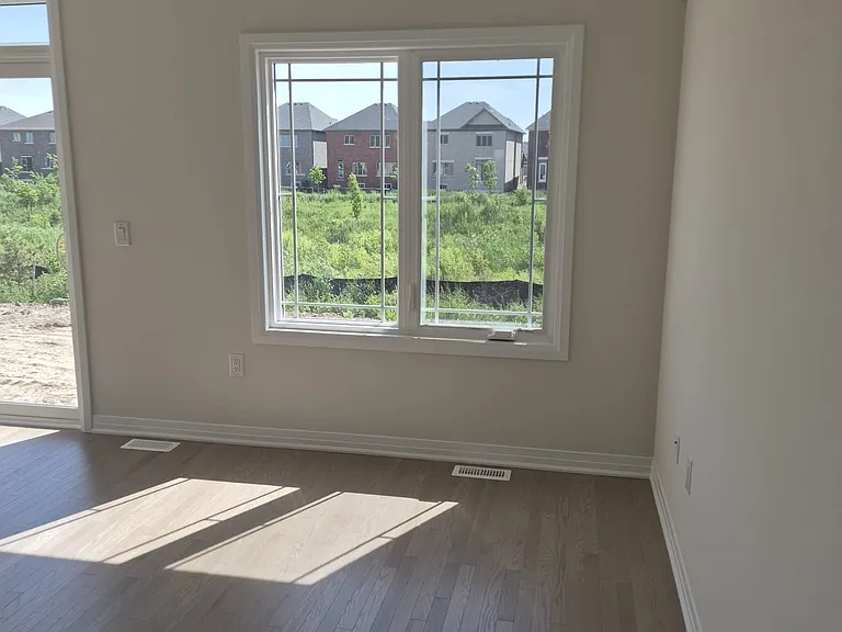 1126 Trudeau Dr — Photo 8