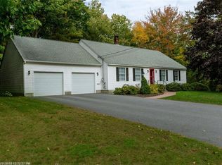 18 Richards Dr, Brunswick, ME 04011