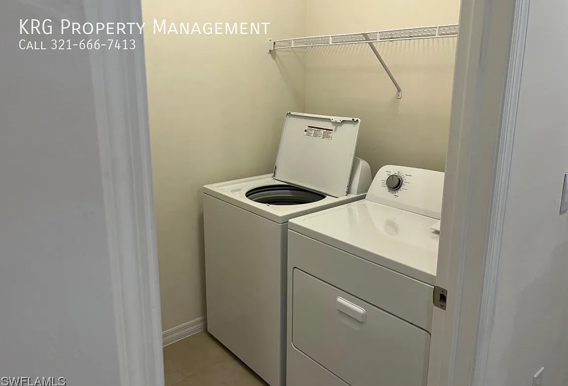 For Rent! Spacious 4-Bedroom Home In Cape Coral Lawn Care Included! — Photo 3