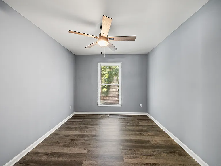 2108 Treverton Pl — Photo 27