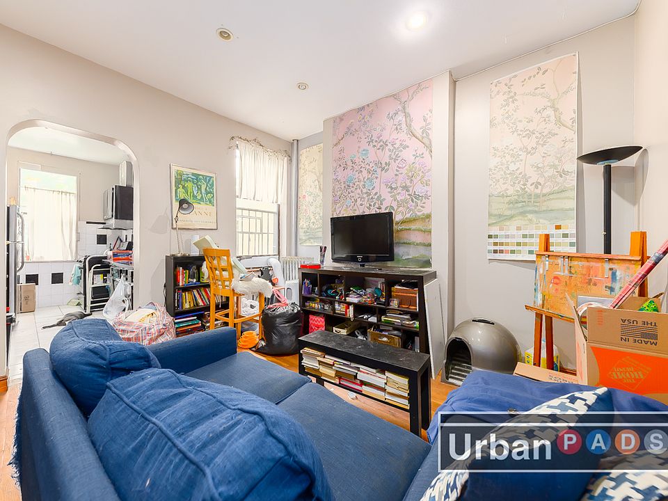 1st image of 891 Saint Johns Pl #2B
