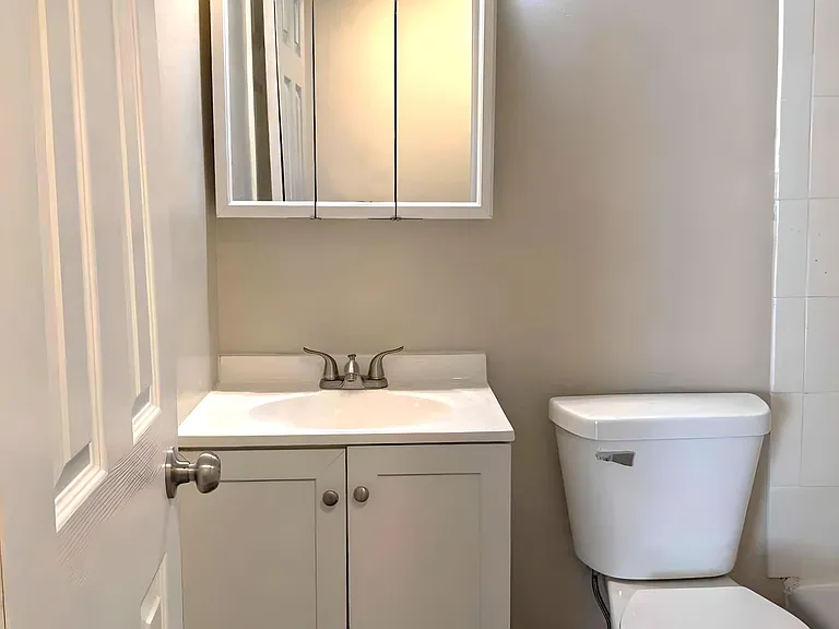 Keller Flats — Photo 15