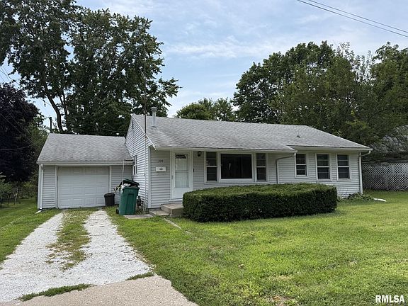 3rd image of 309 E Walker St