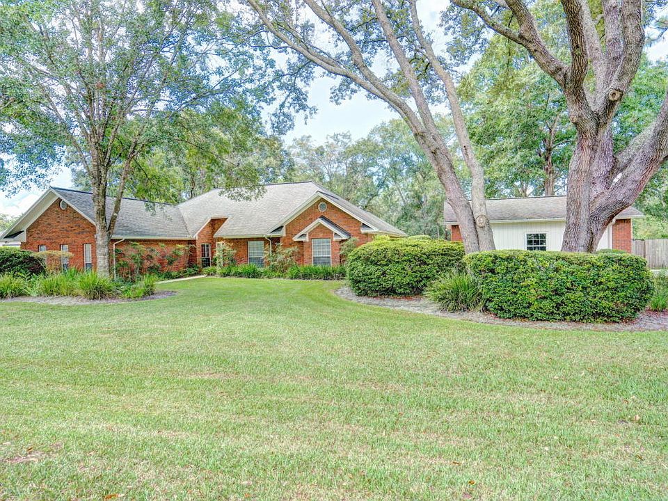 1st image of 1160 Perregrine Cir E