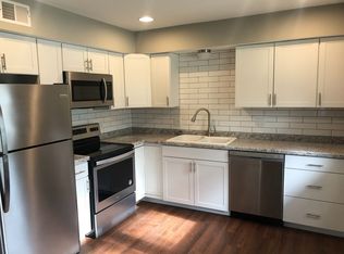 211 Martin Ct APT C, Catlin, IL 61817