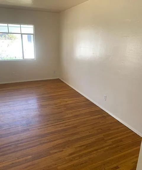 504 Princeton Dr SE #4 — Photo 4