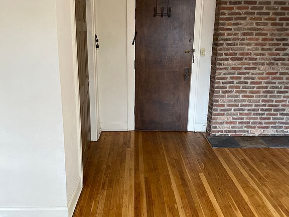 2nd image of 14802 Clifton Blvd #5.1