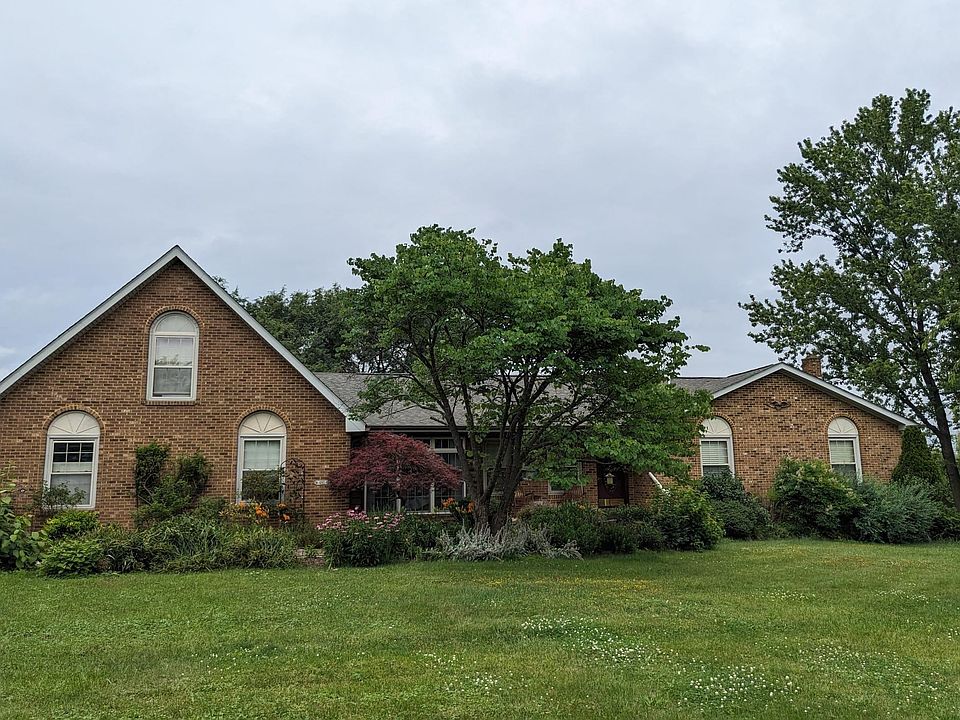 1st image of 485 Highview Rd