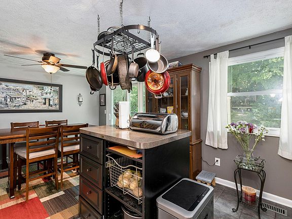 5th image of 4500 Christina Ln