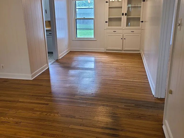 2930 S Donnybrook Ave — Photo 24