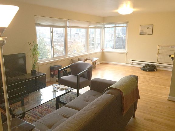 3rd image of 1212 5th Ave N APT 4