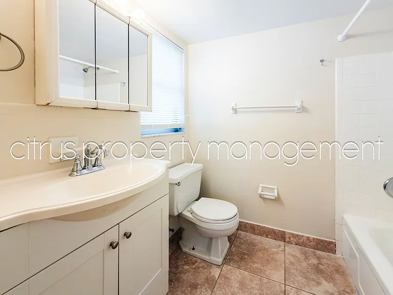 3034A Fairway Ln — Photo 23